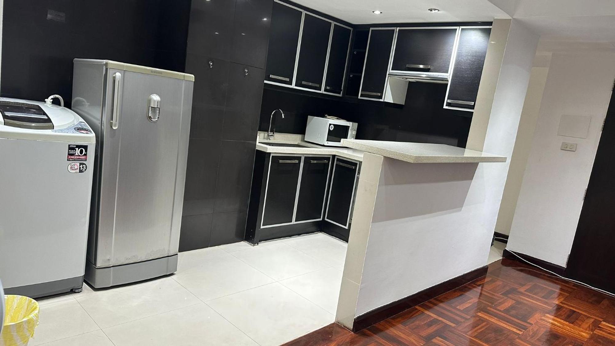 Omni Tower Sukhumvit Nana Direct Hotel Bangkok Ngoại thất bức ảnh