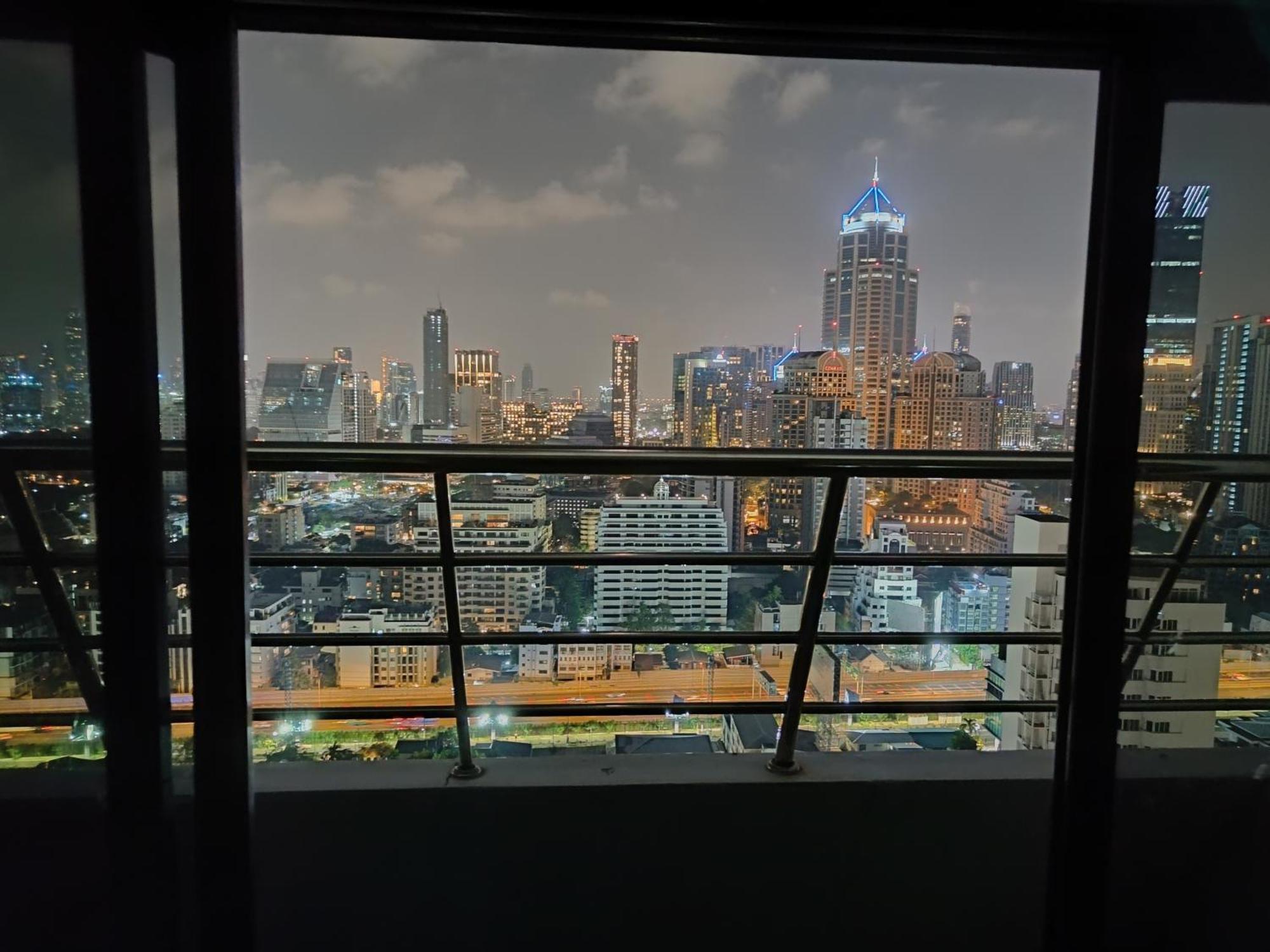 Omni Tower Sukhumvit Nana Direct Hotel Bangkok Ngoại thất bức ảnh