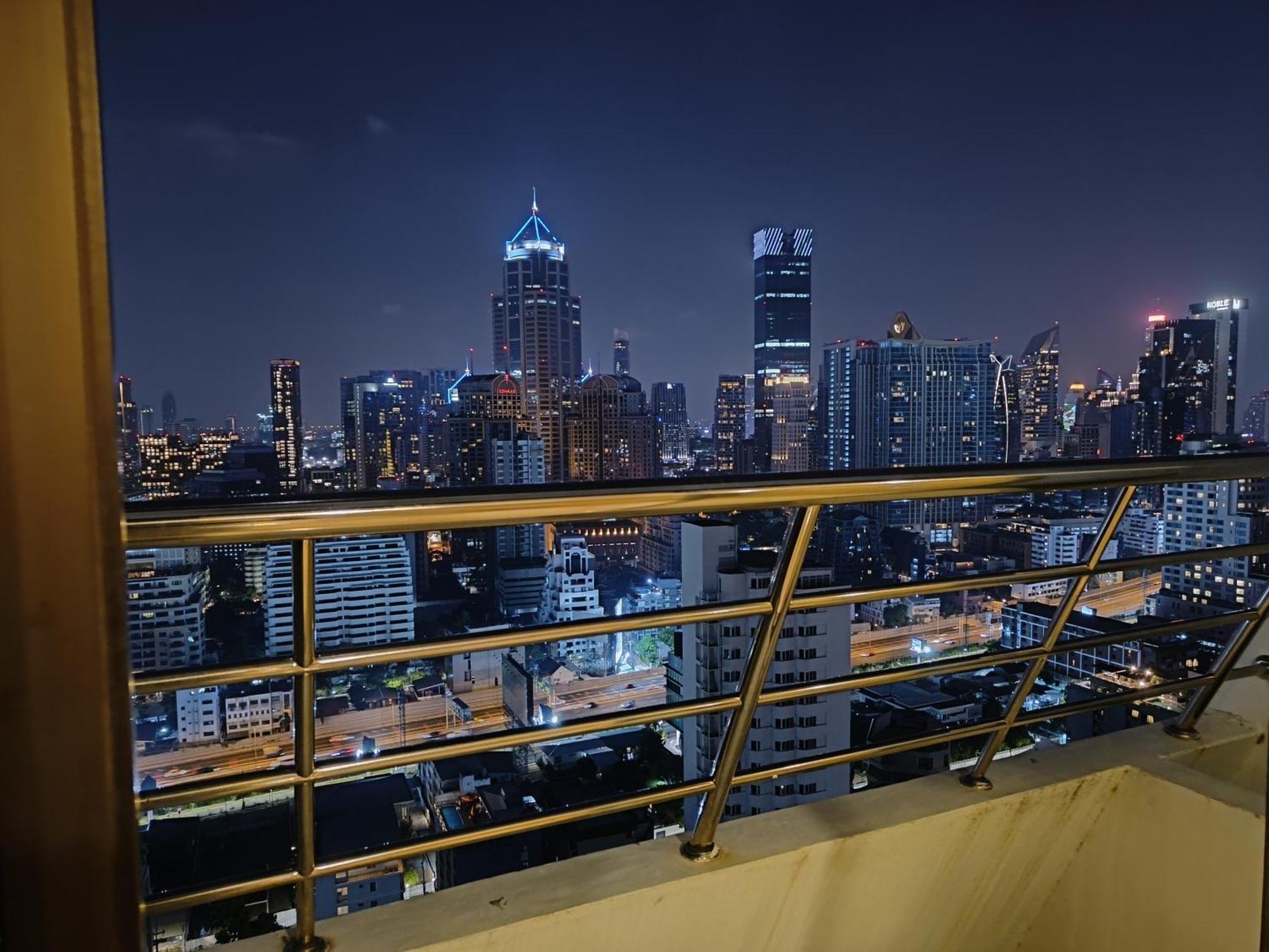 Omni Tower Sukhumvit Nana Direct Hotel Bangkok Ngoại thất bức ảnh