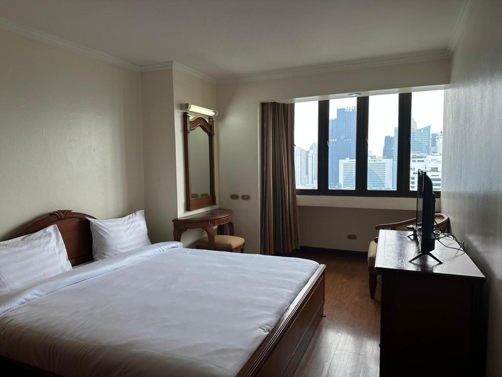 Omni Tower Sukhumvit Nana Direct Hotel Bangkok Ngoại thất bức ảnh