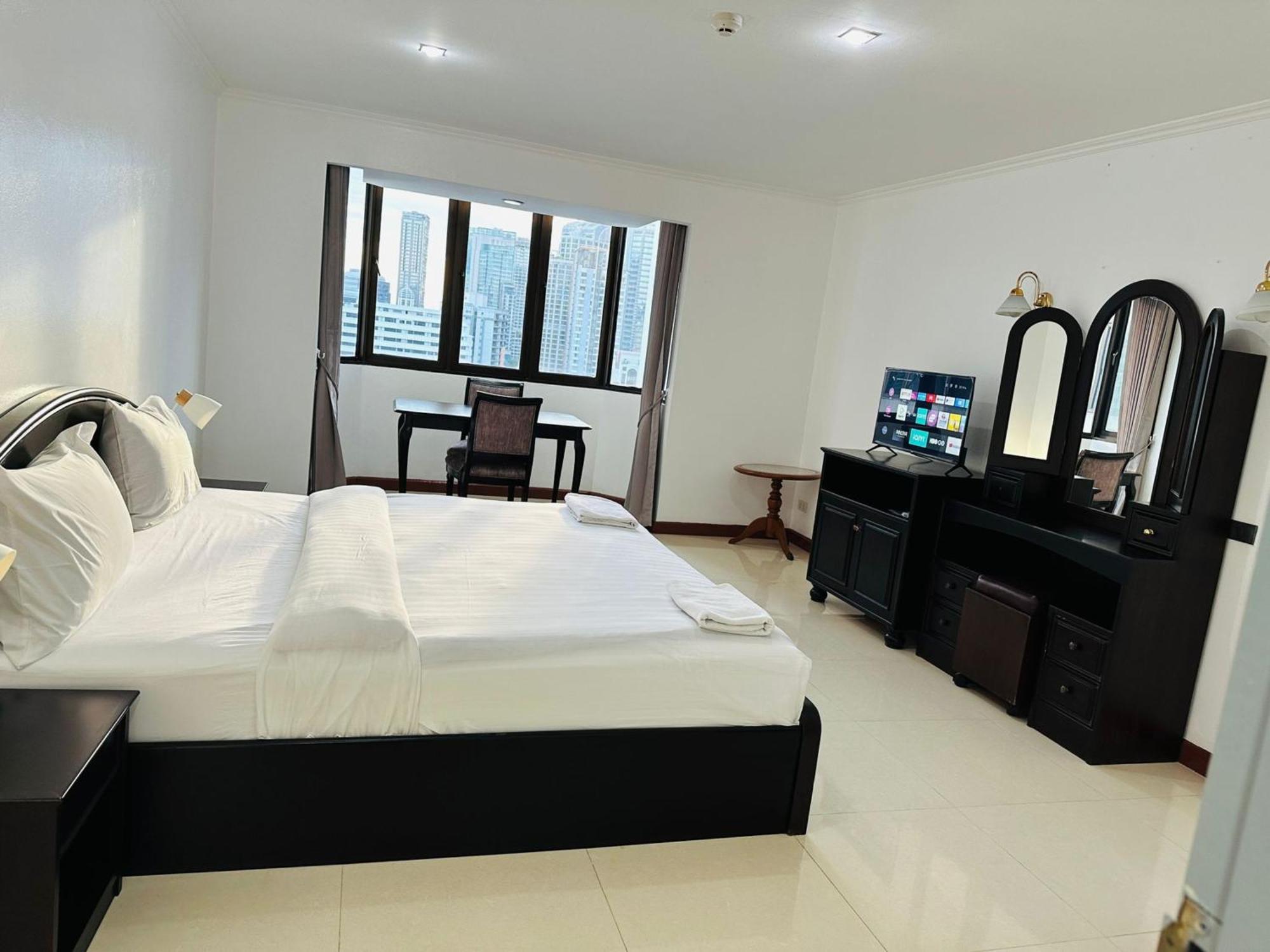 Omni Tower Sukhumvit Nana Direct Hotel Bangkok Ngoại thất bức ảnh