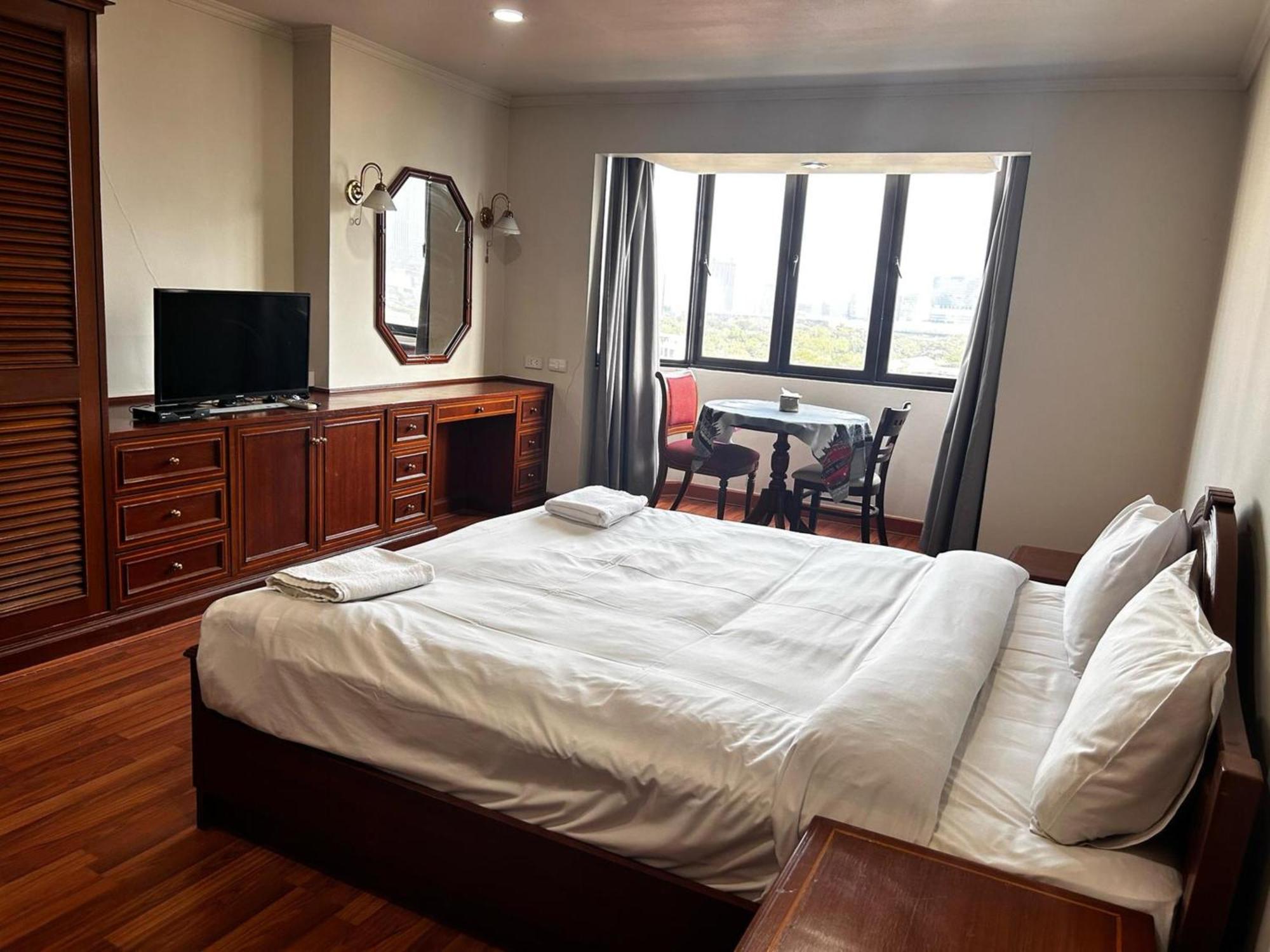 Omni Tower Sukhumvit Nana Direct Hotel Bangkok Ngoại thất bức ảnh
